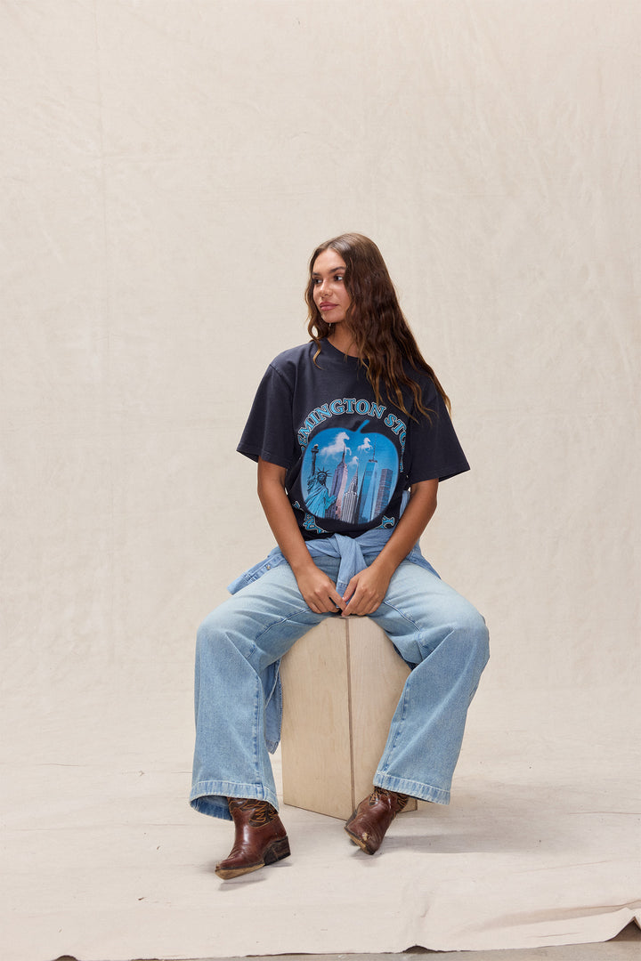 Apple Tee